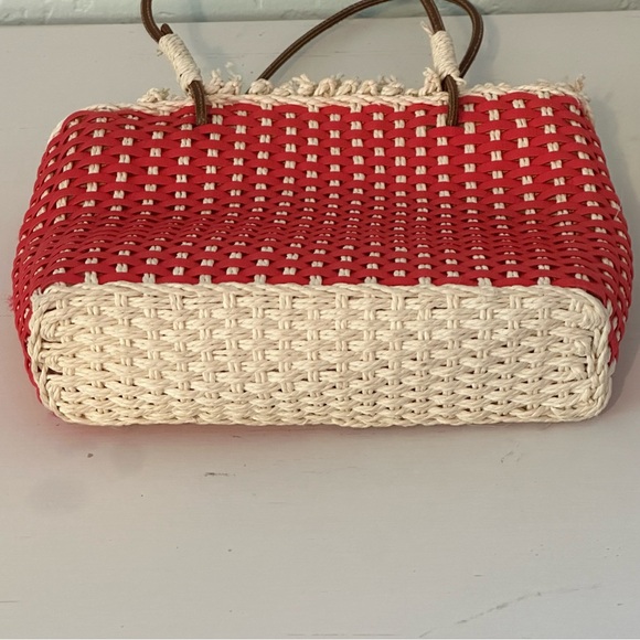 Women’s coral & cream woven purse - Picture 4 of 8